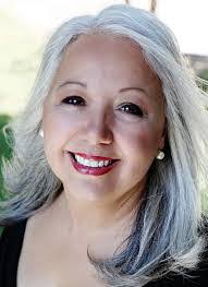 Charlotte Bearden's Instagram, Twitter & Facebook