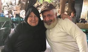 Джексон, хью грант, лиза кудроу и др. Ø£ÙŠÙ…Ù† Ø²ÙŠØ¯Ø§Ù† ÙŠÙØ§Ø¬Ø¦ Ù…Ø­Ø¨ÙŠÙ‡ ÙˆÙŠÙ†Ø´Ø± ØµÙˆØ±Ø§ Ù„ÙˆØ§Ù„Ø¯ØªÙ‡ Ù„Ø£ÙˆÙ„ Ù…Ø±Ø© Ø´Ø§Ù‡Ø¯ Ø¬Ù…Ø§Ù„ Ù…Ù„Ø§Ù…Ø­Ù‡Ø§