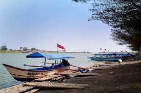 No telp penjaga pantai bugel : Gelombang Tinggi Pantai Selatan Ini Info Dari Pantai Glagah Dan Sekitarnya