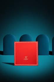 Must De Cartier Gif Animation By Souffle Studio Concept Driven Creative Photography Must De Cartier Photographie De Mode Direction Artistique