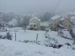 A serra da estrela, o ponto mais alto de portugal continental. Muita Neve Em Sabugueiro Serra Da Estrela Picture Of Brasileiros Tours Lisbon Tripadvisor