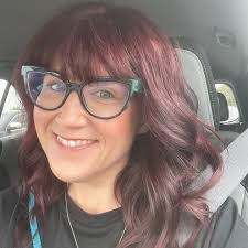 Elissa Mathews's Instagram, Twitter & Facebook