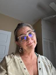 Ahole looking for clicks not getting my new roof from him. He deleted his  post. Let's make hi. Famous!