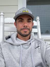 Gavin Greer's Instagram, Twitter & Facebook