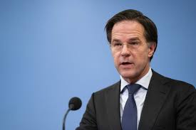 Doorgaans verwijst het naar een tijdspanne tussen zonsondergang en zonsopgang waarin individuen in hun woningen moeten zijn. Rutte Roept Op Blijf Ook Zonder Avondklok S Avonds Thuis Trouw