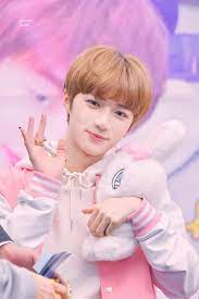 Pin De Kit Osu Em Txt K Pop Bandas De Rock Cantores