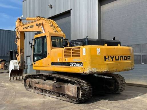 Hyundai ROBEX 320NLC-7 Excavator