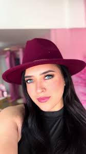 Con la forma que me mira 🔥 #sarahpolanco #videosdesarapolanco