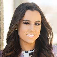 Pauline Ayers's Instagram, Twitter & Facebook