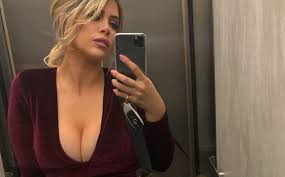 Ante todo argentina 🇦🇷 paris 🇫🇷 home & milan 🇮🇹 home& wandanarainfo@gmail.com ⬇⬇. Wanda Nara Pics Instagram Wanda Nara Muestra Sus Grandes Bubis En Instagram Fotos