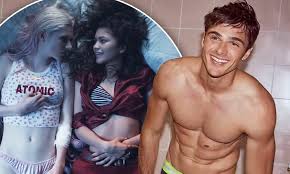 Euphoria actor Jacob Elordi defends the show's graphic sex scenes | Daily  Mail Online