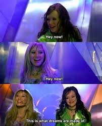 My Childhood I Legitimately Thought These Two Were Different People Back The Lol Lizzie Mcguire Lizzie Mcguire Movie Old Disney Channel