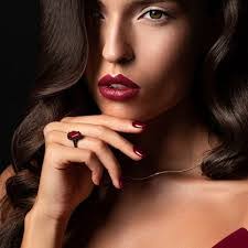 Ivy Sterling's Instagram, Twitter & Facebook