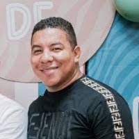 Alex Urueta's Instagram, Twitter & Facebook