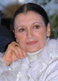 La signora della danza italiana stava male da diversi giorni ma, a quanto si apprende, lei stessa voleva mantenere uno stretto «cosa rara ma trattandosi di carla fracci.» ha aggiunto sottolineando che «è stata la ballerina più importante del teatro dell'ultimo secolo ma anche. Carla Fracci Biografia