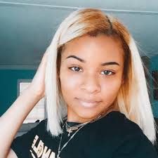 Yesenia Moran's Instagram, Twitter & Facebook