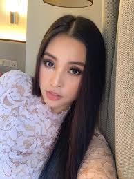 Tiểu Vy tưởng tượng giây phút đăng quang Miss World, nhưng bất ngờ hơn là  điều cô tiết lộ sẽ làm sau đó