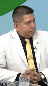 NO existe la formula para evitar peleas entre herederos conflictivos., •,  La clave es la familia, los valores y la crianza; si no existe eso,  entonces no será probable una solución a corto plazo., •, ...