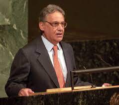 Fernando henrique cardoso served two terms as president of brazil from 1995 to 2002, having previously served as a senator, minister of foreign relations and minister of finance. Fernando Henrique Cardoso Biography Facts Britannica
