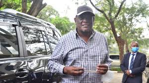 Faith murathe with whom they have two daughters, june tuto, a fashion designer, and waturi murathe, a. Video David Murathe Arrives At Eacc Headquarters Like A Boss Kdrtv