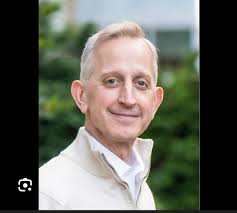 I think it's about time to throw my hat in for Mayor. This leadership is  trash.