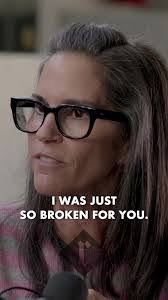 Jamie Hertz's Instagram, Twitter & Facebook