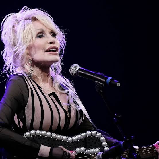 Dolly Parton 'laid to rest' in private funeral service with family only  attending