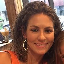 Nanette Burns's Instagram, Twitter & Facebook