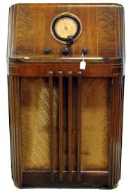 Philco Floor Radio Model 38 4 Inlaid Cabinet Jan 31 2018 Saco River Auction In Me Retro Radios Old Radios Old Time Radio