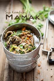 It is prepared with goat meat, tomato, celery, spring onion, ginger, candlenut and lime leaf, its broth is yellowish in colour. Fha Selemak Santan Sup Kambing Mamak Sedap Menyelerakan Makan Dengan Nasi Beriani Mahu Pon Nasi Putih Jom Tonton Youtube