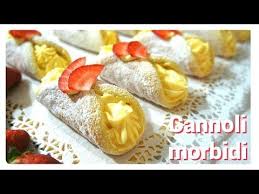 Cannoli Di Pan Di Spagna Con Crema Diplomatica Youtube Ricette Dolci E Dolcetti Ricette Di Cucina