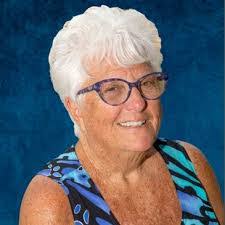 Lynne Holcomb's Instagram, Twitter & Facebook