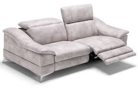Disponibile in tessuto, texil o similpelle. Divano In Pelle Villanova