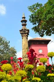 This extensive network of waterways was an important feature to the old city, with most of the historic buildings located along it. Melaka The Venice Of The East History Of Malaysia Melaka Clock Tower