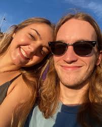 Trevor Simmons (@herestrevor) • Instagram photos and videos