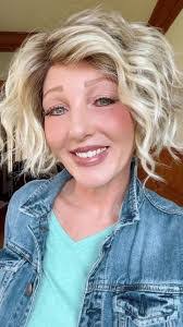 Ellen Wilde's Instagram, Twitter & Facebook