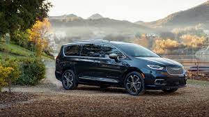 New 2021 chrysler pacifica pinnacle awd. 2021 Chrysler Pacifica Minivan Gets Awd Refreshed Styling New Pinnacle Trim Autotrader Ca