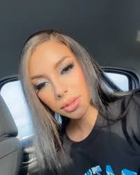 Jasmine Riggs's Instagram, Twitter & Facebook