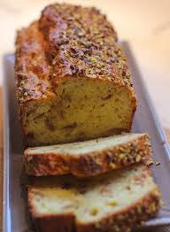 Cake Moelleux Aux Figues Sechees Feta Jambon Cru Cake Moelleux Recette Aperitif Cake
