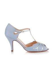 Dont forget to read the other manga updates. Chaussures Bleues Mariage The Beautiful Bride Shop