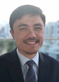 Robert Straughan's Instagram, Twitter & Facebook