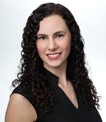 Meredith Ayers's Instagram, Twitter & Facebook