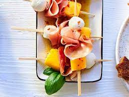 Diese sogenannten tostadas (rezept weiter unten) lassen sich beliebig belegen. Fingerfood Herzhafte Snacks Fur Party Und Buffet Lecker