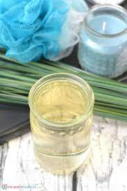 It also helps darken your hair color by staining it. Diy Essential Oils And Apple Cider Vinegar Hair Rinse Mama Instincts