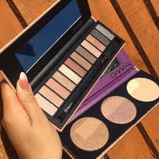 C Cosmetics1 Girls With Attitude Natural Eyeshadow Palette And Glow It Palette Look Stunning And Gorge Natural Eyeshadow Natural Eyeshadow Palette Eyeshadow