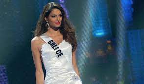 Η εκπρόσωπος της ελληνικής συμμετοχής στα «miss universal 2011», ηλιάνα παπαγεωργίου αποκάλυψε πως τα καλλιστεία ήταν στημένα καθώς πρόκειται για κολοσσιαίες επιχειρήσεις. H Hliana Papagewrgioy Kai Ta Sthmena Kallisteia Mis Yfhlios Video