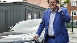 In augustus 2013 werd hij hoofdaandeelhouder en voorzitter van eersteklassevoetbalclub kv oostende. Marc Coucke Setzt Auf Durbuy Grenzecho