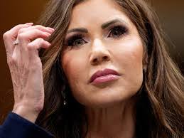 Marlene Simon's Instagram, Twitter & Facebook