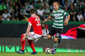 O sport lisboa e benfica comc • mhih • ob é um clube multidesportivo português, fundado em 1904 e sediado na freguesia de são domingos de benfica, em lisboa. Futebol Classico Entre Sporting X Benfica Faz Rtp Liderar Vox Pop Tv A Febre Da Televisao