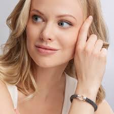 Lagos Caviar Diamond Circle Bracelet